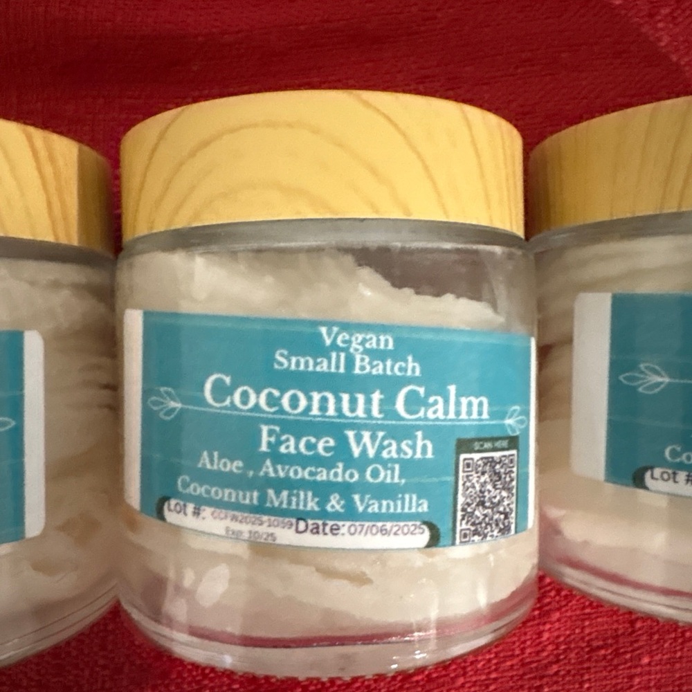 Coconut Calm Face Wash 4oz Jar w/ 15 ct Presoaked Exfoliating Cotton Pads - Picture 6 of 8